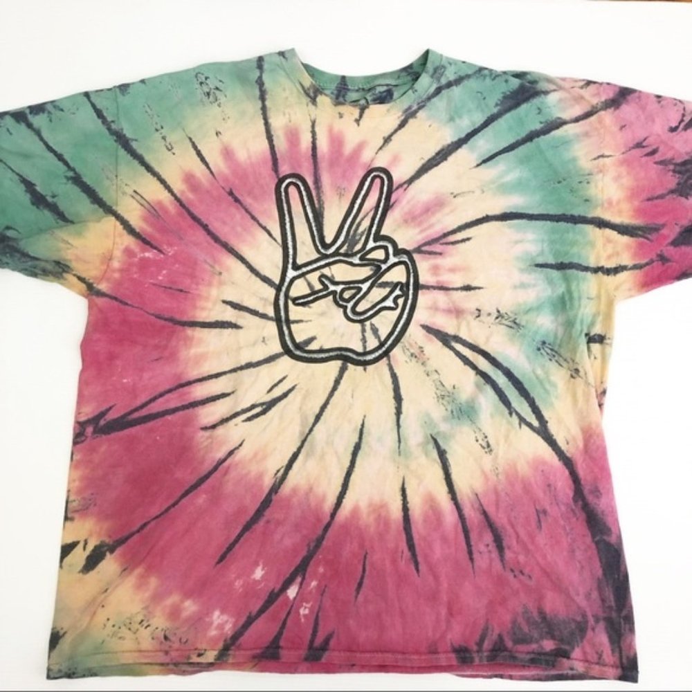 DOM | Groovy Retro Boho Tie Dye Peace T-Shirt | XL